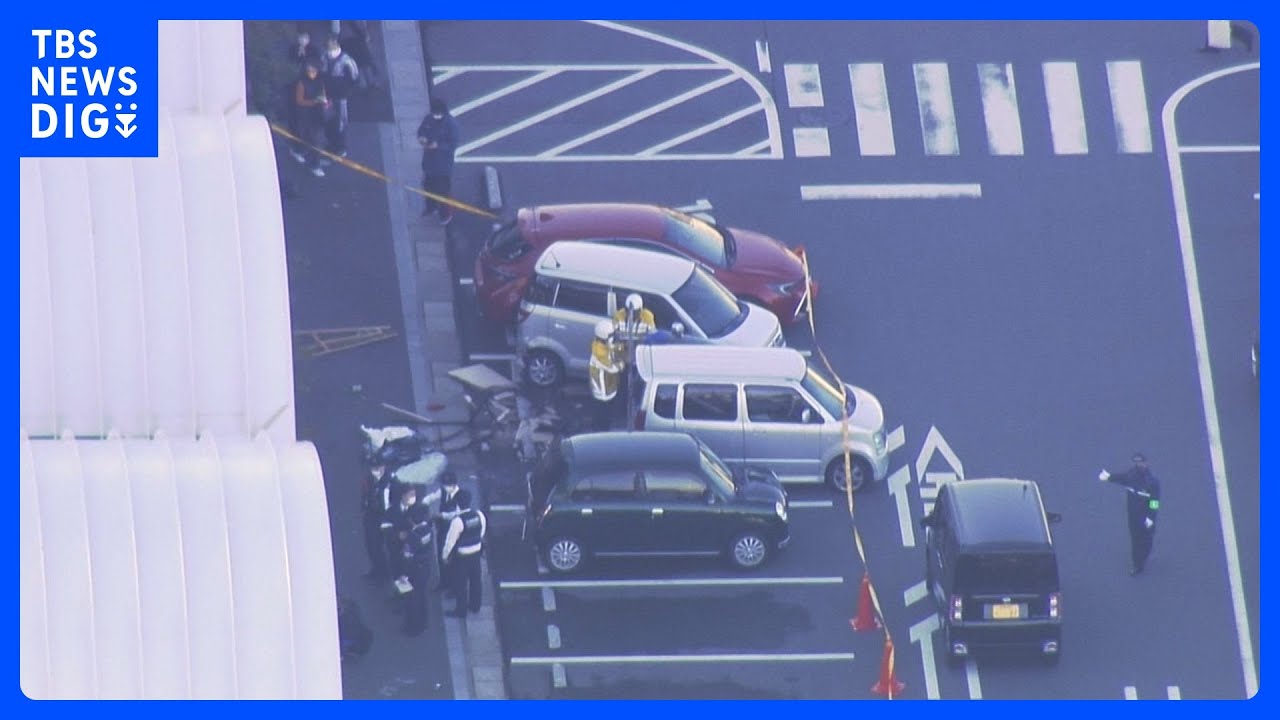 【速報】茨城・日立市役所前の広場に車が突っ込む　3人けが　黒い車が逃走中　広場はイベント中｜TBS&nbsp;NEWS&nbsp;DIG
