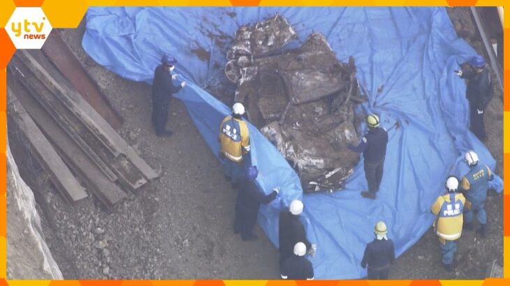 行方不明の男性か　土砂から掘り出された車は全焼、人骨のようなものを多数発見　捜索活動は終了　奈良