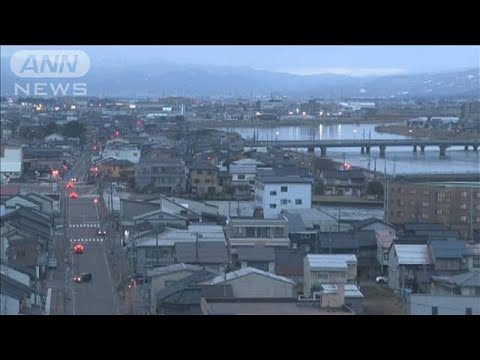 遡上する川、道路に入る津波 新潟・上越市 1月1日【能登半島地震】(2024年1月9日)