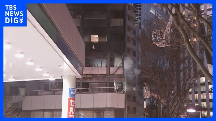 東京・新宿区のマンションで火災　現在も延焼中　けが人8人の情報も｜TBS NEWS DIG