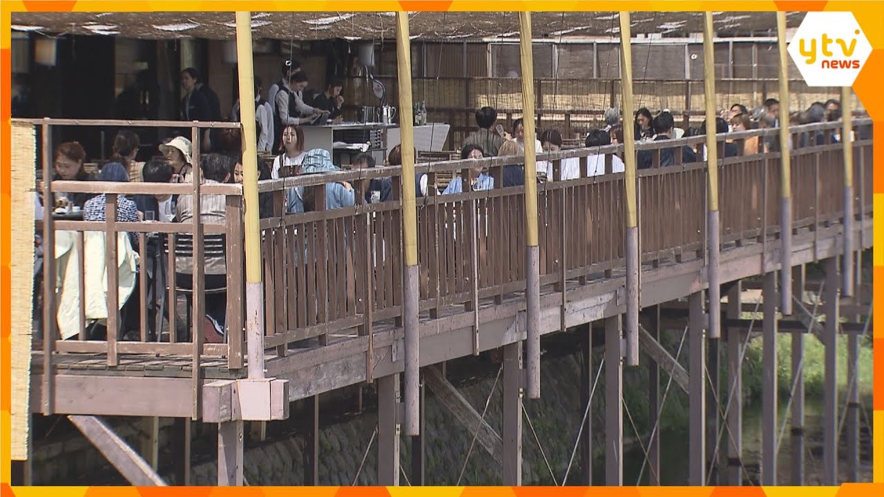 京都の夏の風物詩 鴨川『納涼床』始まる 夏日でも「気持ちよくて、おいしいです」10月中旬まで営業