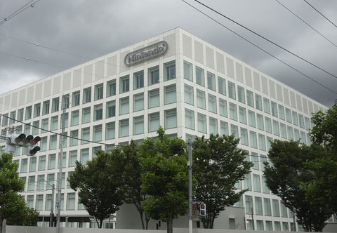 任天堂「ぽこ あ ポケモン」爆売れで株価急騰　“異色ゲーム”がもたらす長期的リターンとは？  [582792952]