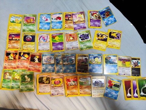 引っ越しの準備してたら古いポケカ出てきた